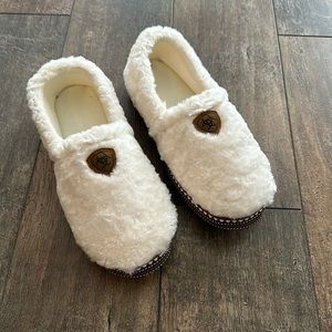 Ariat Snuggle Slippers
